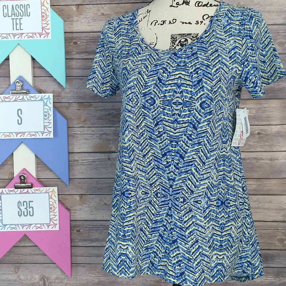 LuLaRoe Small Classic Tee